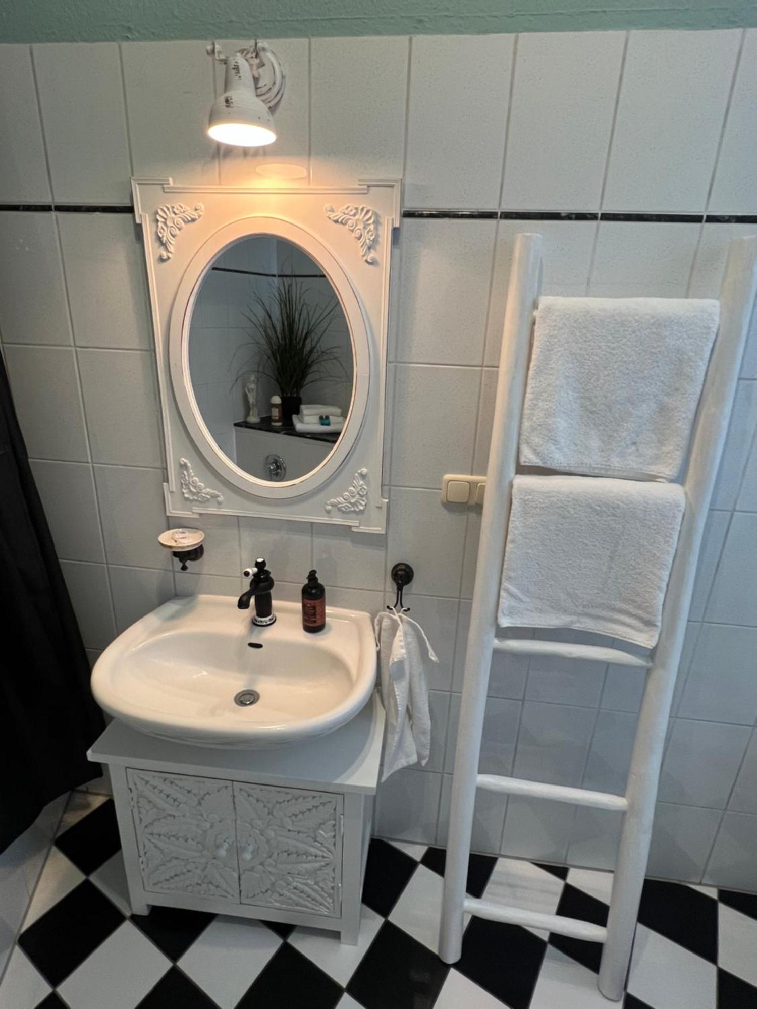 Exklusive 2 Zimmerwohnung Im Nostalgischen Stil Nahe Der Limburger Altstadt Limburg an der Lahn Bagian luar foto